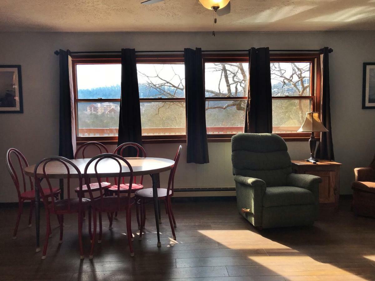 Calm Waters Resort Indian Point Extérieur photo